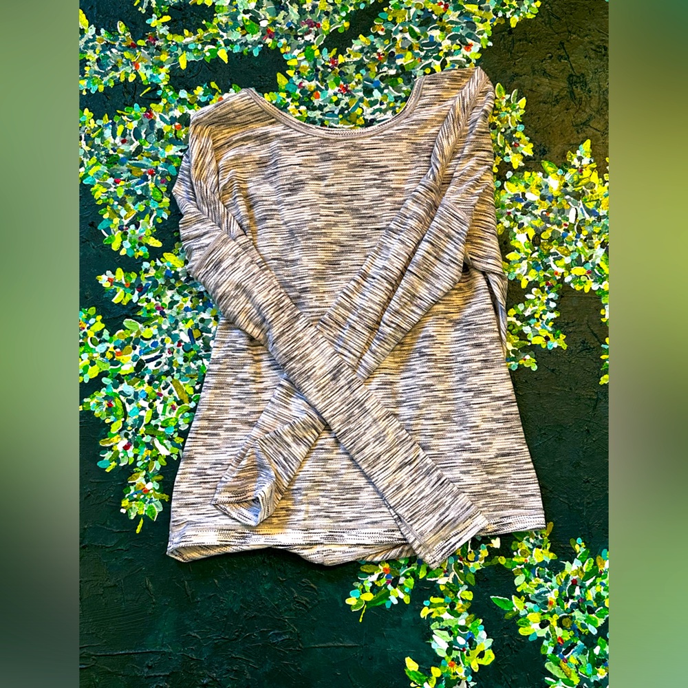 LULULEMON long sleeve